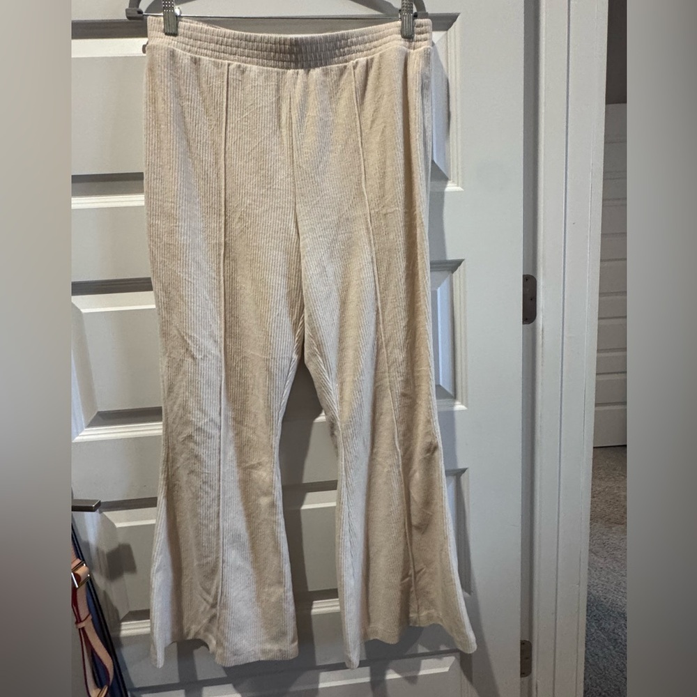 Aerie Cream Corduroy wide leg Pants